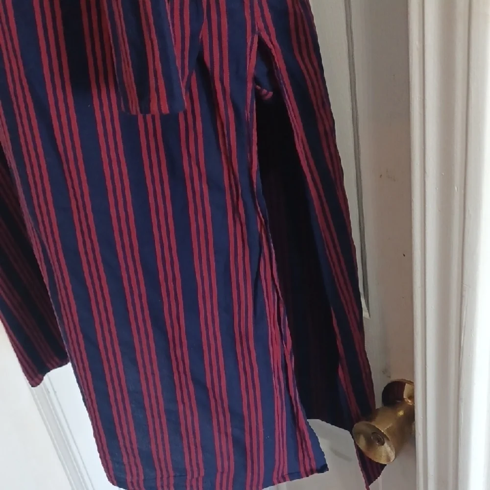 Shatabdi Striped Blue and Red Men's Kurta - Picture 6 of 8